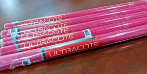 Hangar 9-Ultracote Multi-Temp Thermal Shrink Covering ~NIP!~ HANU867 -Deep Pink - Picture 1 of 4