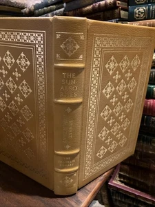 Franklin Library: ERNEST HEMINGWAY: SUN ALSO RISES: PAMPLONA, SPAIN: BULLS - Picture 1 of 10