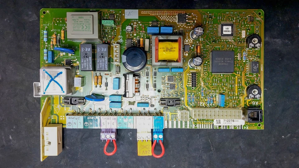 Vaillant Steuerung Platine Reparatur für auroCOMPACT VSC S 126 / VSC S 196 - Bild 1 von 3