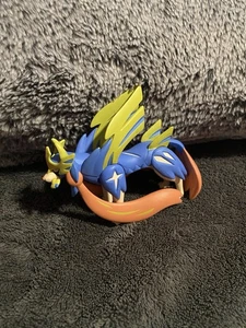 Pokémon Tomy Zacian Figur - Bild 1 von 5