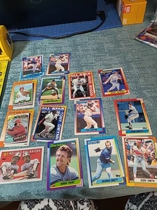 14 BASEBALL CARDS: YOUNT, GWYNN, BOGGS, AND OTHERS - Picture 1 of 24