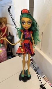 MONSTER HIGH DOLL JINAFIRE LONG GLOOM AND BLOOM RARE - Picture 1 of 9