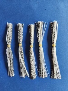 5 silicone Skirt Silver/Silver Fish Scale 5-52-252 Lure Spinnerbait Bass Tackle - Picture 1 of 1
