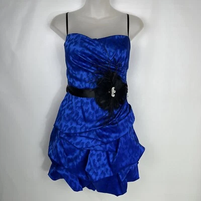 Y2K 蓝色半正式返校礼服羽毛水钻尺寸 11 城市三角形 — 第 1/4 张图片