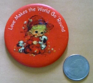 Love Makes The World Go 'Round Puppies Hallmark Vntg Pinback/Button/Badge 2.5" - Picture 1 of 3