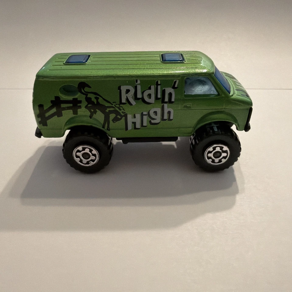 Furgoneta Chevy Matchbox Superfast Nº 68 4x4 verde metálico claro como nueva UB Foto 1 de 3