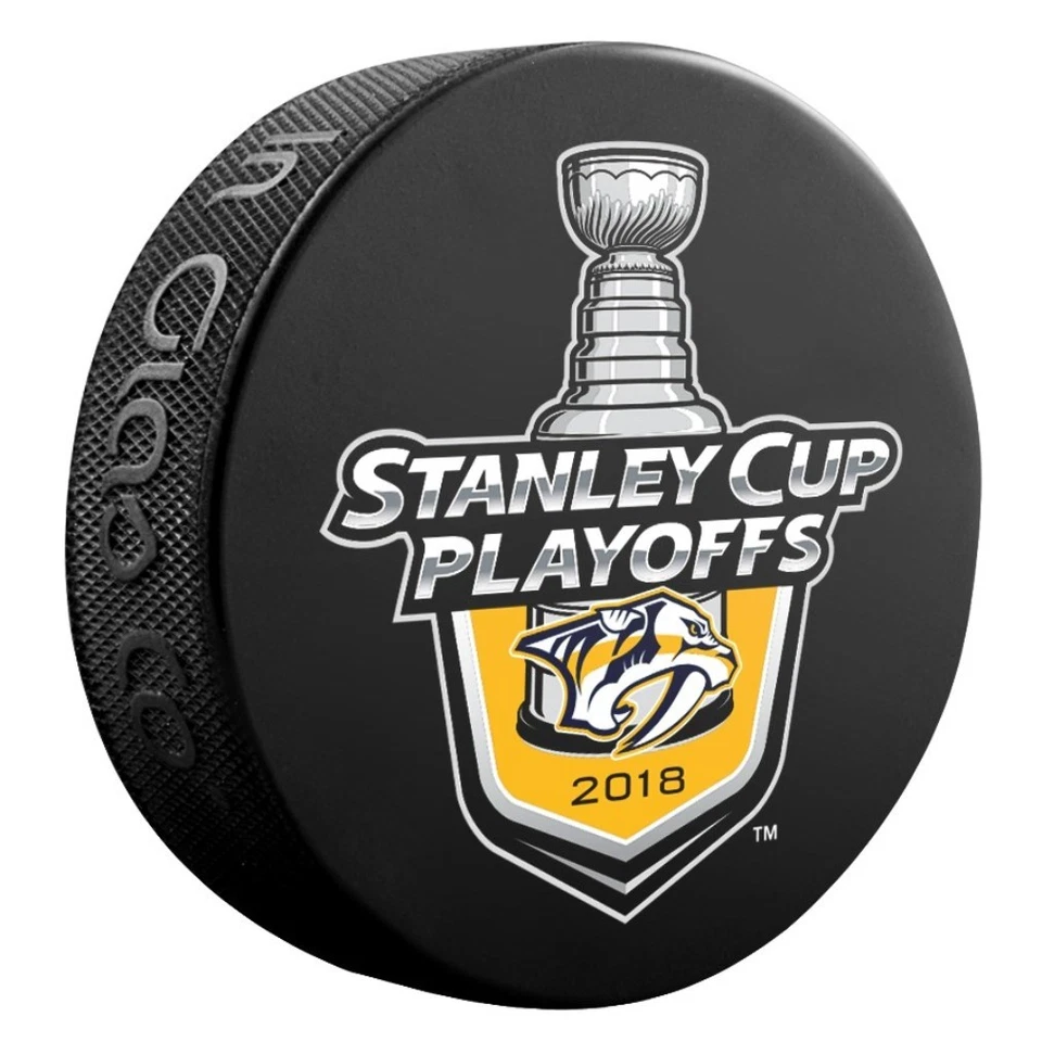 Disco de hockey específico del equipo de los playoffs de la Copa Stanley de los Nashville Predators 2018 Foto 1 de 1