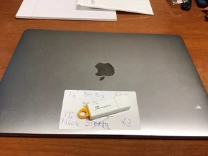 Apple MacBook Pro 13" A1708 i5-7360U 16GB DDR3 256GB SSD, Sin sistema operativo, Sin cable de alimentación - Imagen 1 de 3