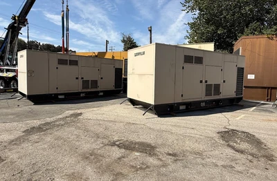 Juego de generador diésel cerrado Caterpillar 3412C - 800KW Foto 1 de 4