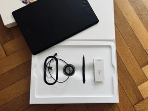 Wacom Intuos Pro Large Grafiktablett Schwarz, Inkl. Pro Pen 2 - Bild 1 von 8
