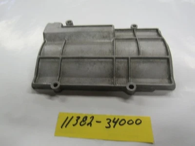 Suzuki NOS GT550, 1972-77, СТАРТОВАЯ крышка, No 11382-34000  - Изображение 1 из 2