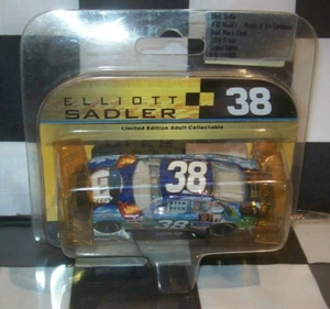 ELLIOTT SADLER #38 M&M'S PIRATES CARIBBEAN 2006 NASCAR RACING 1/64 ACTION LIONEL - Picture 1 of 2
