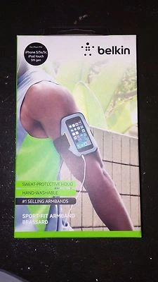 Belkin iPhone 5 Sport-Fit Armband GRAY Brassard Sweat-Protective Hood - Image 1 of 3