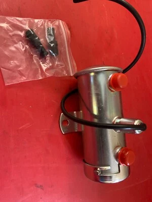 New Electric Fuel Pump for Ford New Holland 8160 8260 8360 8560 tractor 82006984 - Image 1 of 2