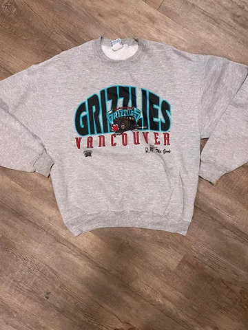 Vintage 90's Vancouver Grizzlies NBA The Game Made In USA Crewneck Size Large Cover