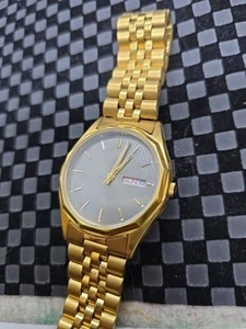 Citizen CQ Quartz 6100-K02741 Gold Plate Stahl Uhr, Datum Tag neue Batterie, neuwertig - Bild 1 von 12