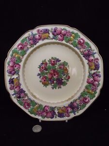 CROWN DUCAL FLORENTINE 10.5" PLATE RAISED GRAPES FRUIT FLOWERS ETC. 