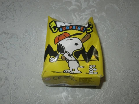 Super7 Peanuts Series 1 Baseball Keshi Mini-Figure & Sticker Blind Box Cover