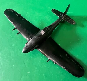 USAAF AIRCRAFT RECOGNITION SPOTTER MODEL-BRITISH TYPHOON 6/43 - Picture 1 of 14