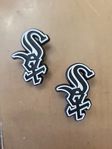 CHICAGO WHITE SOX Croc Charm 3D Jibbitz MLB Shoe ACCESSORY 2X BASEBALL OLD LOGO - Picture 1 of 3