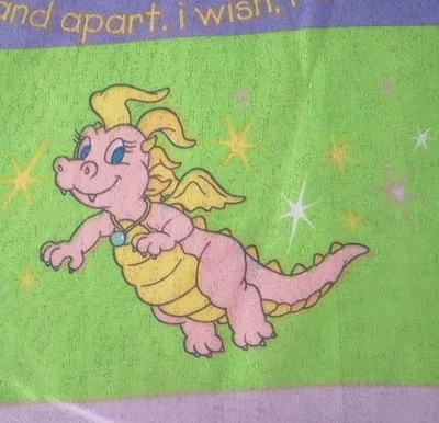 Dragon Tales Cassie Divertido Tela Chatarra Personaje Pieza 5 x 4.5 Pulgadas Foto 1 de 2