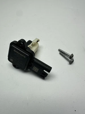 07-13 BMW E90 E92 E93 128i 328i Engine N51 N52 Air Flow Mass MAF Sensor 7551638 - Image 1 of 4