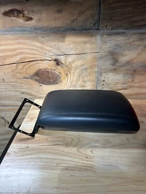 Cadillac DTS 2006-2011 consola central cuero negro reposabrazos tapa almacenamiento OEM  Foto 1 de 4