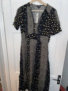 Miss Selfridge woman’s Prairie Floral Dress UK10 EU38 - Picture 1 of 9