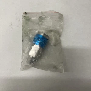 Steelman 1/4 in 3-In-1 Quick Disconnect Coupler with 1/4 in Male NPT UQC14M-IND - Picture 1 of 2