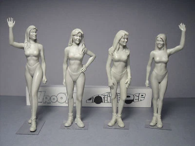 1/24 FIGURINES  HAWAIAN TROPIC GIRLS  SET 313  VROOM TAMIYA REVELL HELLER KYOSHO - Photo 1/3