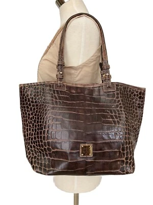 Bolso de Mano DOONEY & BOURKE Cuero Repujado Cocodrilo Pequeño Cartera de Hombro Marrón Foto 1 de 4