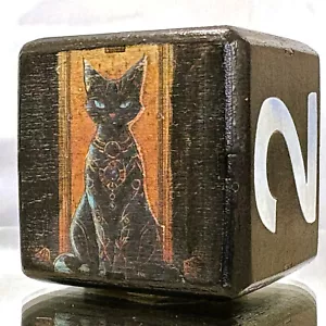 Mystical Cat - Peeking Through Dimensions - Backgammon Doubling Cube 36mm - Picture 1 of 9