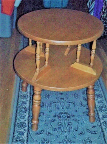REDUCED! VINTAGE UNUSUAL TWO TIER 18" & 21"  END TABLE W/ CENTER SECTION MAPLE? Cover