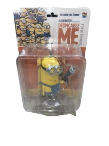 Despicable Me Minion Stuart Ultra Detail Figure Illumination Medicom Toy - Picture 1 of 7