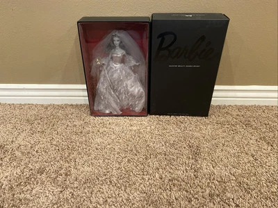 MUÑECA BARBIE GOLD LABEL COLLECTION BELLEZA EMBRUJADA NOVIA ZOMBIE 12" LIMITADA 6.600 Foto 1 de 2