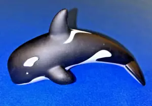 Shamu the Killer Whale Sea World giocattolo plastica souvenir pesce nero SeaWorld Parks - Foto 1 di 8