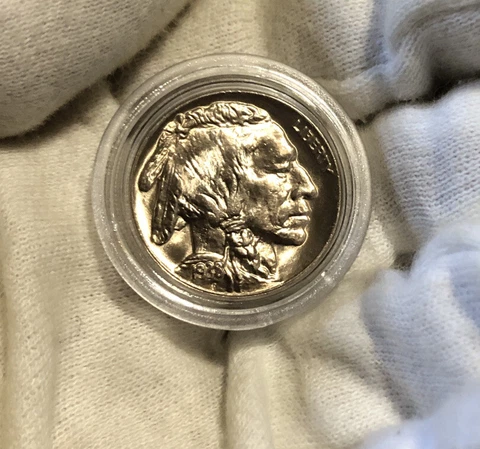 1938-D BUFFALO NICKEL WITH  FULL HORN, SHARP MINT STATE BU CONDITION! Cover