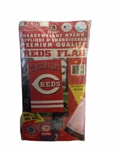 Cincinnati Reds Applique Embroidered Banner Flag MLB - Picture 1 of 2
