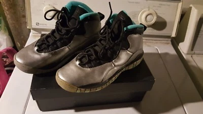 Nike Jordan Lady Liberty 10 sz 5Y - Image 1 of 4