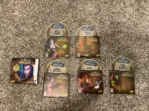 World Of Warcraft PC Game 5 Discs Blizzard Video Game 2004 - Picture 1 of 3