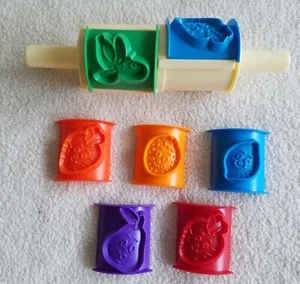 Toyrifik ~ Roller With 7 Fruit Shaped Attachments ~ Works W/ Play Dough Brand - Picture 1 of 9