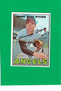 1967 Topps #104 Minnie Rojas NM to MINT High Grade Beauty!