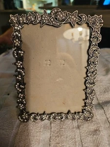 Cornice portafoto vintage luna e stelle metallo argento ornato pesante - Foto 1 di 11