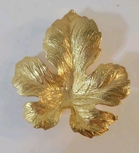 Large Leaf Brooch Goldtone Textured 3"  Vintage - Picture 1 of 6