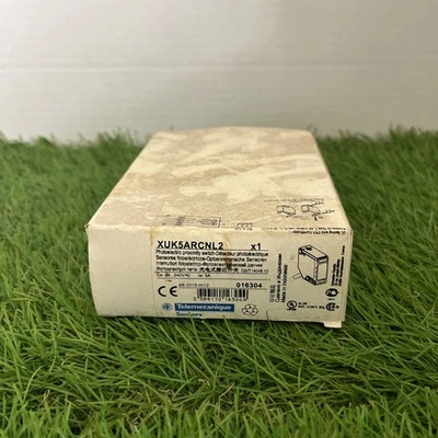 Telemecanique Sensors Xuk5arcnl2 Photoelectric Sensor 50X50 Ac/Dc Xuk - Image 1 of 4