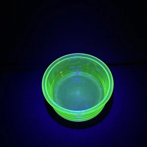 Uranium Hazel Atlas Depression Refrigerator Dish No Lid Glowy Glass 5-3/4" - Picture 1 of 9