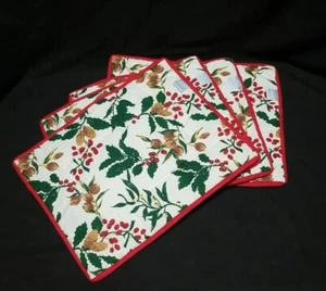 Corninghome Holiday Cotton Place Mats Set Of 4 Holly And Berry Made In Belgium  - Picture 1 of 5