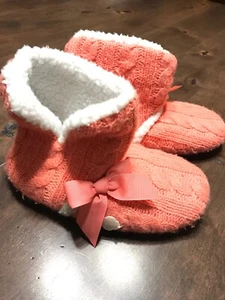 Kit AMERICAN GIRL Beforever SCOTTIE Coral Knit BOOTIE SLIPPERS Sherpa Small 1-3 - Picture 1 of 3