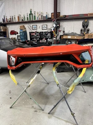 Cubierta de parachoques delantero Lamborghini Aventador S 2018 Foto 1 de 4