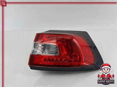 Luz trasera montada en panel cuarto lateral derecho Jeep Grand Cherokee 2014-2018 fabricante de equipos originales Foto 1 de 4